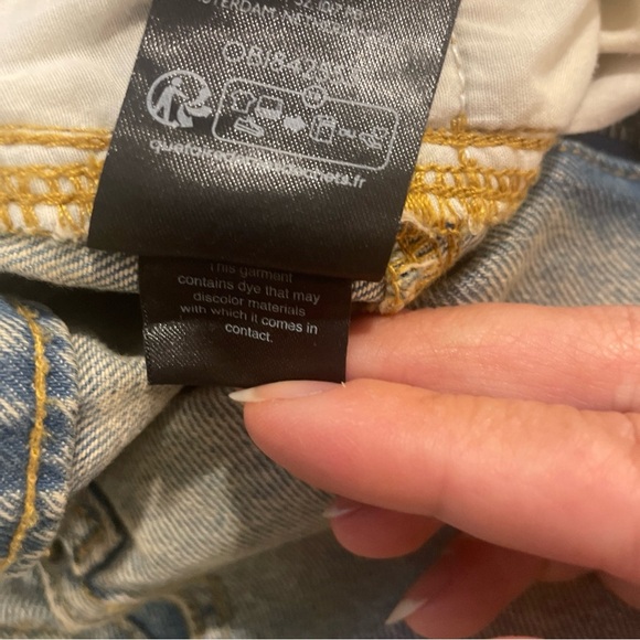 BDG Urban Outfitters Reagan  Denim Mini Skirt Frayed Hem Sz Small​ - Picture 14 of 14